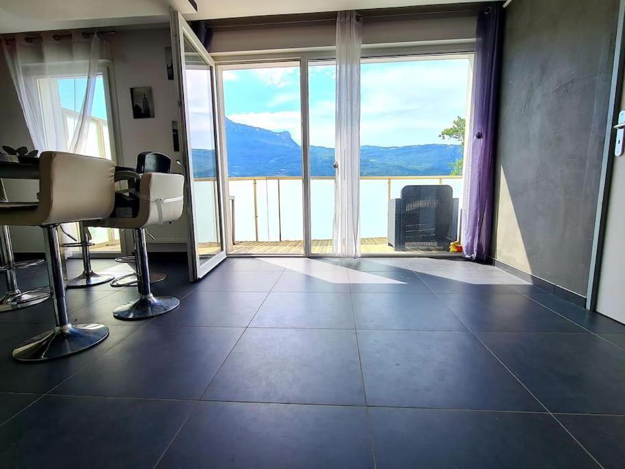 Grand Appartement Avec Vue Magnifique - Vercors - Une Experience Unique - Wifi Gratuit Гренобъл Екстериор снимка