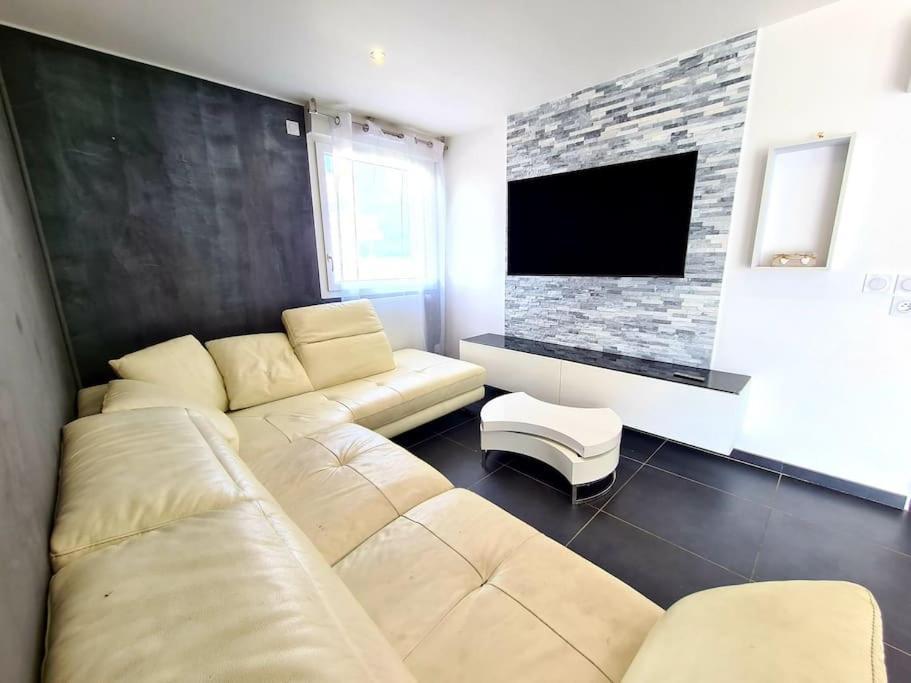 Grand Appartement Avec Vue Magnifique - Vercors - Une Experience Unique - Wifi Gratuit Гренобъл Екстериор снимка