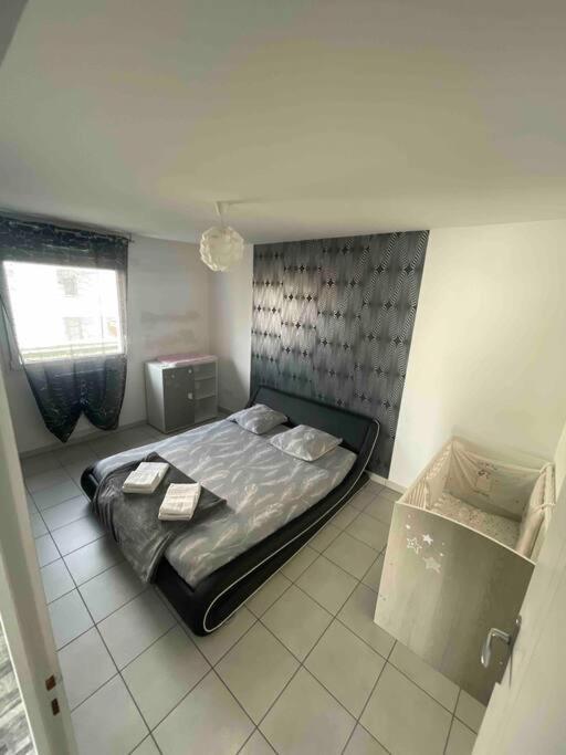 Grand Appartement Avec Vue Magnifique - Vercors - Une Experience Unique - Wifi Gratuit Гренобъл Екстериор снимка